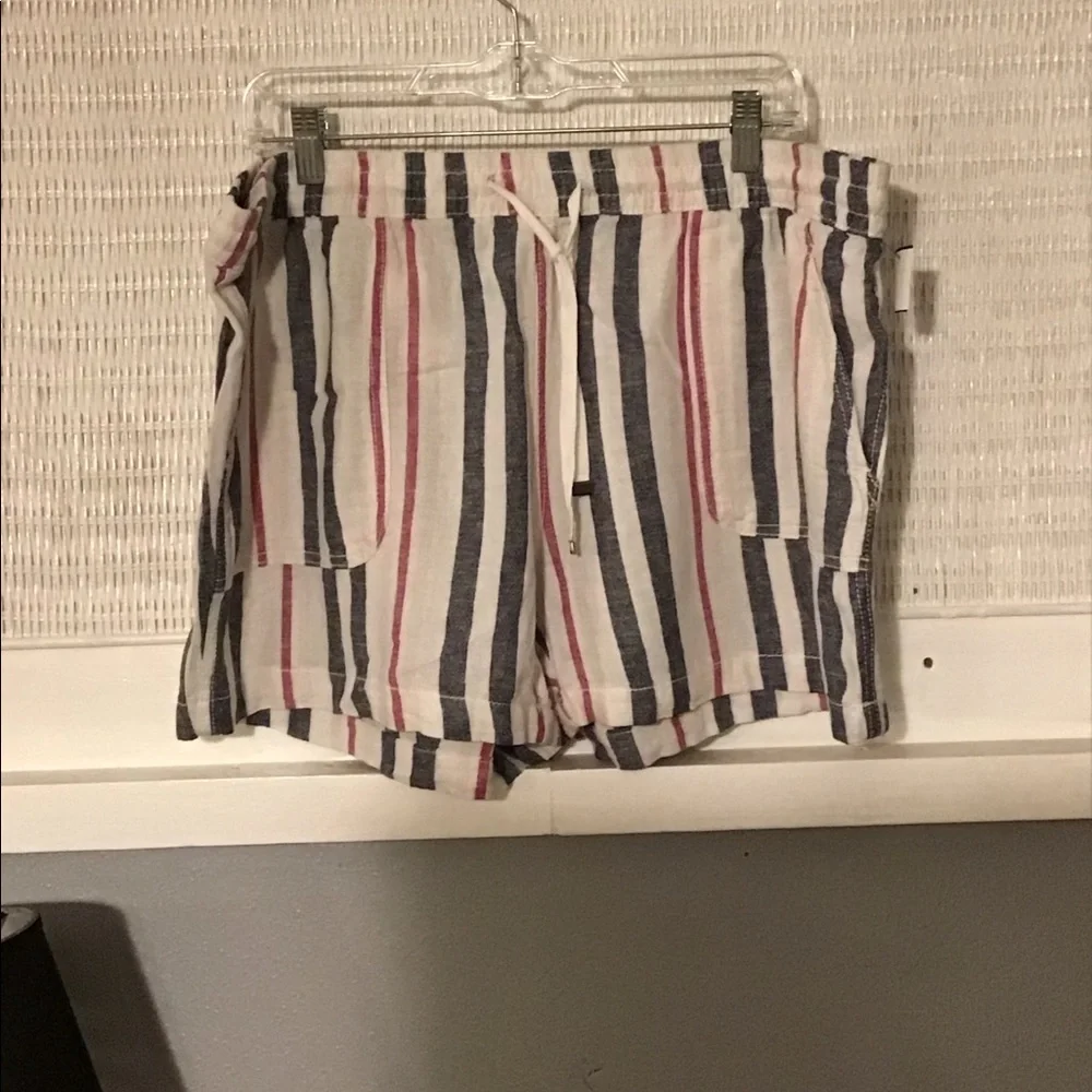 Time and Tru Women’s Blend Linen Shorts - Picture 2 of 6